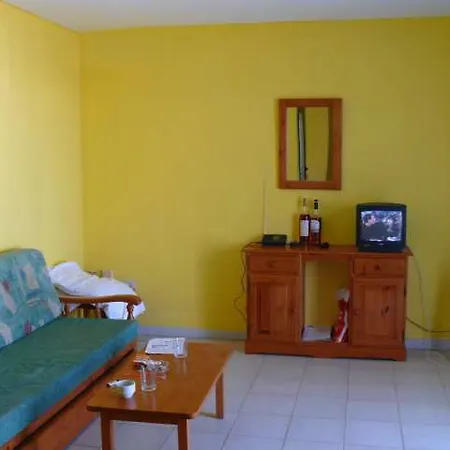 Апартаменти Atlantis Lomas