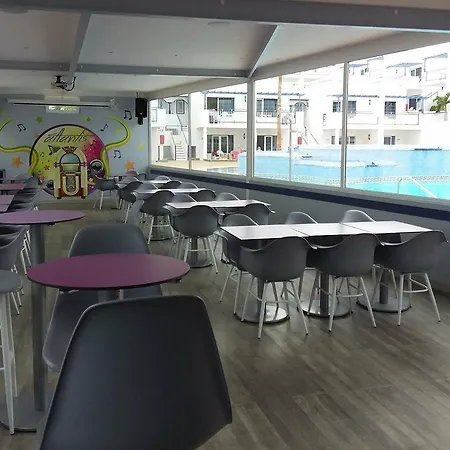 Апартаменти Atlantis Lomas *