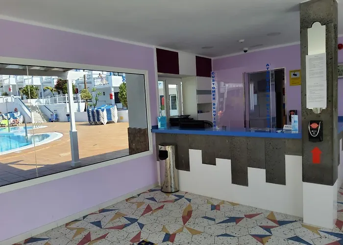 Atlantis Lomas * Puerto del Carmen (Lanzarote)