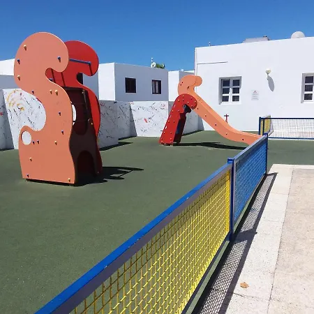 Atlantis Lomas Daire Puerto del Carmen (Lanzarote)